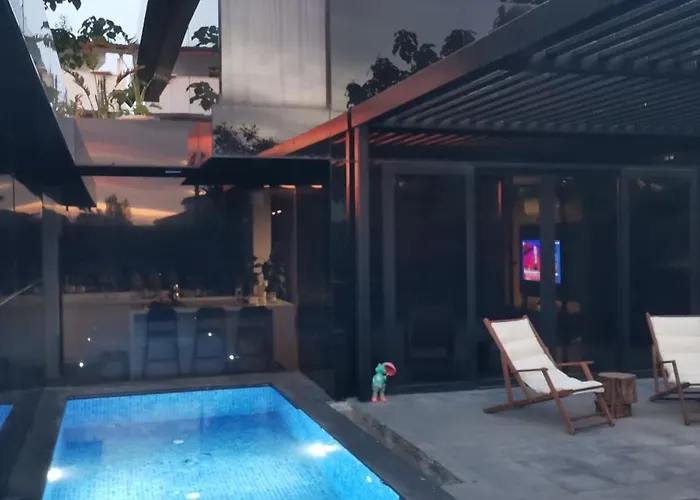 Black Box Village With Garden Villa *