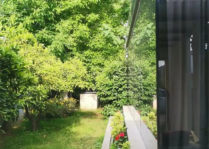 Black Box Village With Garden Villa *