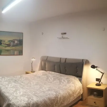 Villa Black Box Village With Garden